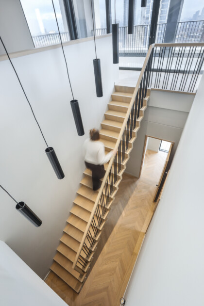 Smet Staircases Steel Spindles Nine Elms Penthouse 11