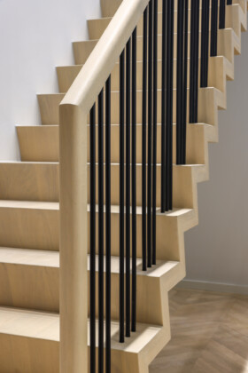 Smet Staircases Steel Spindles Nine Elms Penthouse 12