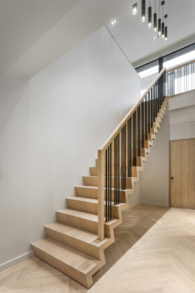 Smet Staircases Steel Spindles Nine Elms Penthouse 13